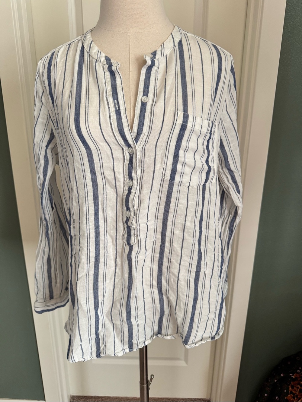 Lucky Brand White and Blue Striped Button-Front Shirt